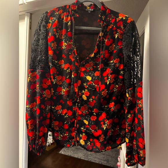 Guess Vibrant Red and Black Floral Blouse - Picture 1 of 5